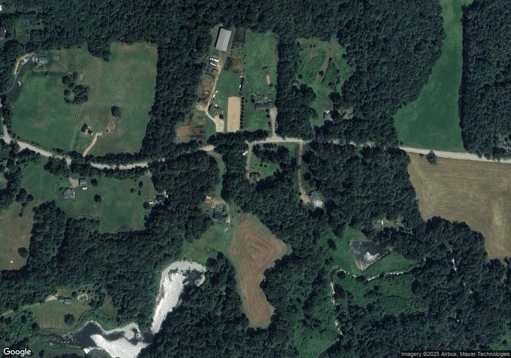 555 Gilbertville Rd, New Braintree, MA 01531 - photo 1