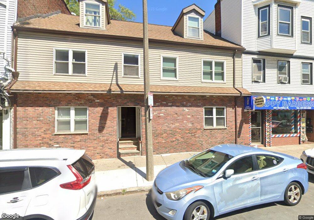 335 Meridian St unit 337, Boston, MA 02128 - photo 1