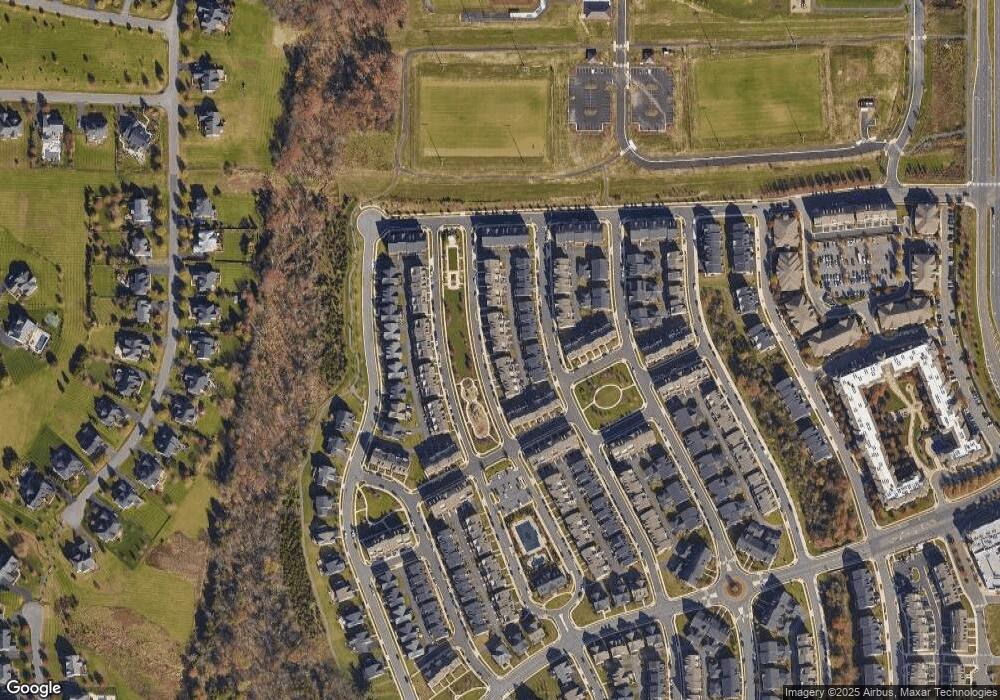 22665 Naugatuck Square, Ashburn, VA 20148 - photo 1