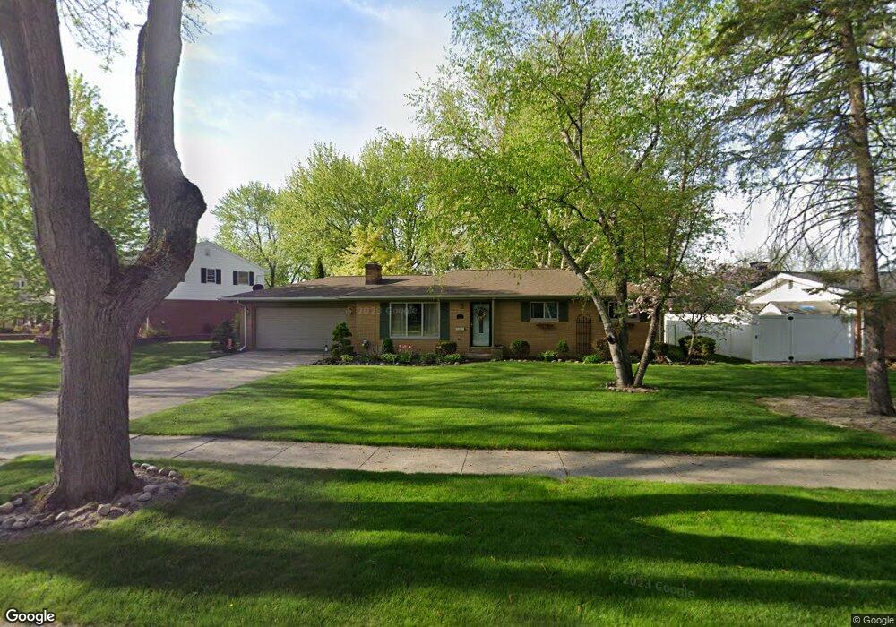 3 Sunburst Ct, Frankenmuth, MI 48734 - photo 1