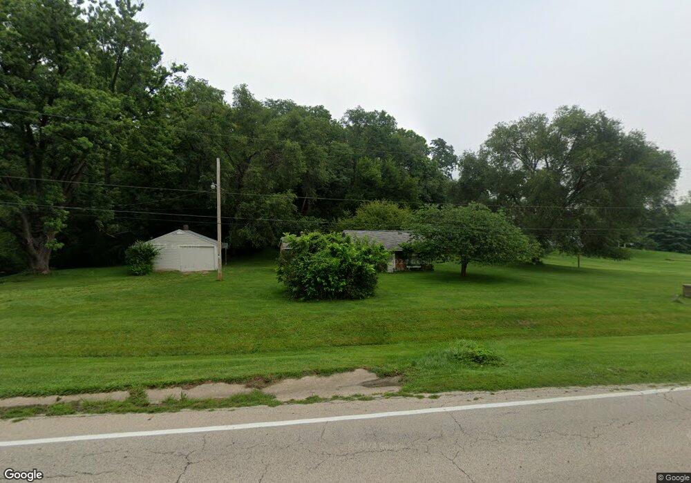 5421 W Southport Rd, Peoria, IL 61615 - photo 1