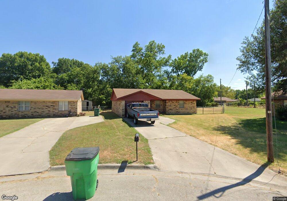 1408 Nila Dr, Gainesville, TX 76240 - photo 1