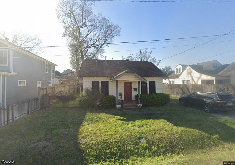 1905 Bradshaw St, Houston, TX 77008 - photo 1