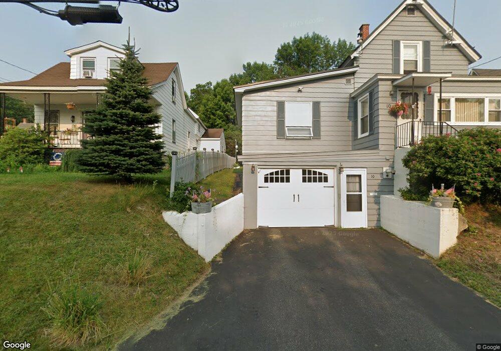 10 Gordon Ave, Gorham, NH 03581 - photo 1