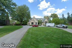 26 Oxford Rd, Grosse Pointe Shores, MI 48236