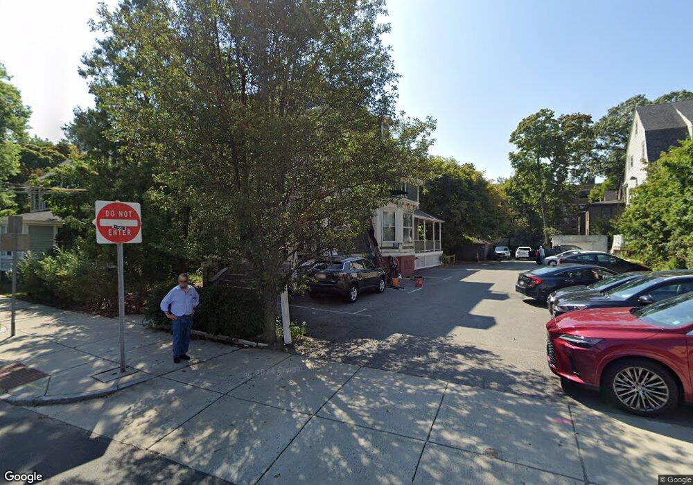 28 Roseland St unit 4, Cambridge, MA 02140 - photo 1