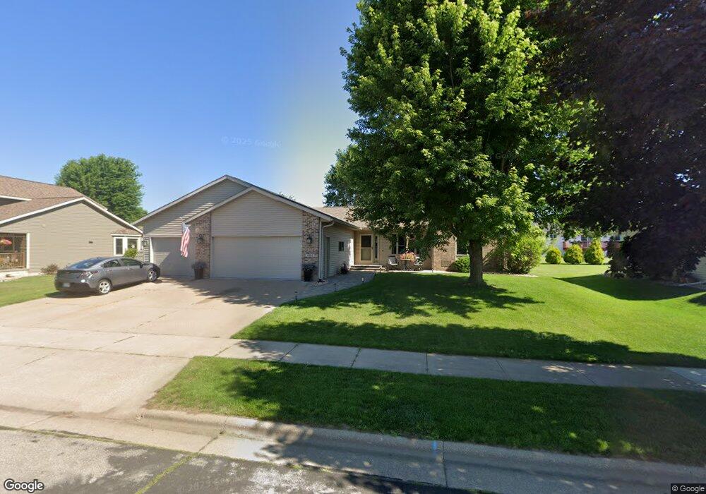 1005 Saddlewood St, Holmen, WI 54636 - photo 1