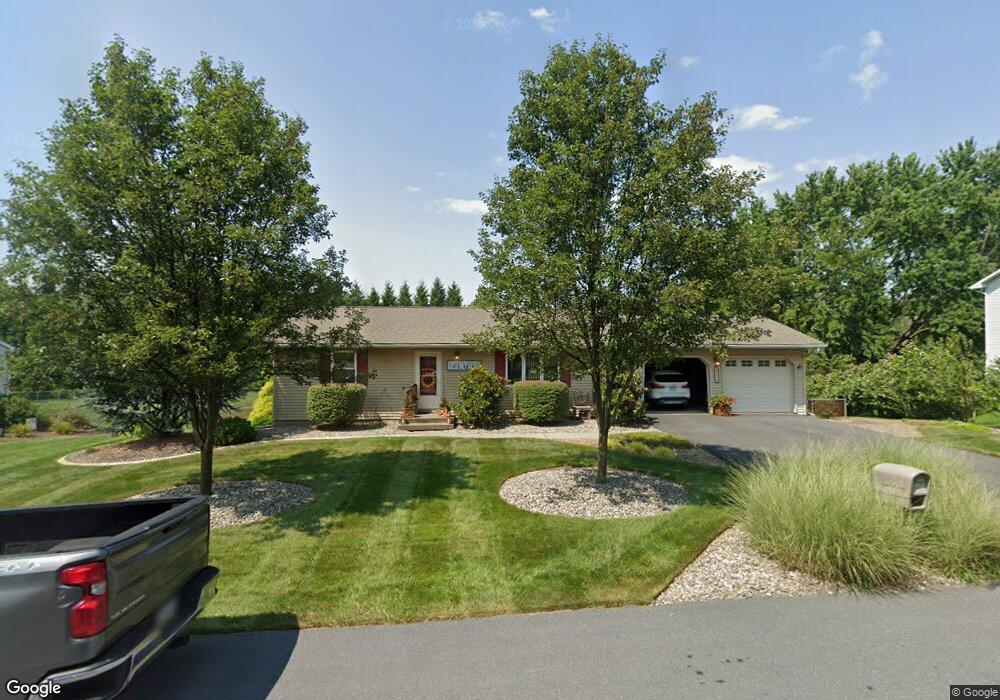 4626 Locust Dr, Nazareth, PA 18064 - photo 1