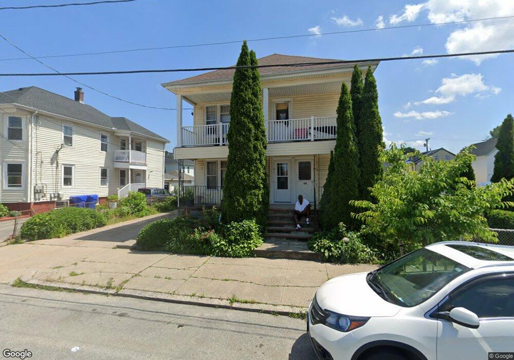 136 Sisson St, Pawtucket, RI 02860 - photo 1