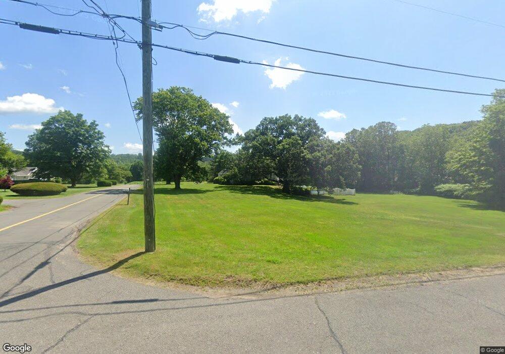 4 Middlefield Rd, Oxford, CT 06478 - photo 1