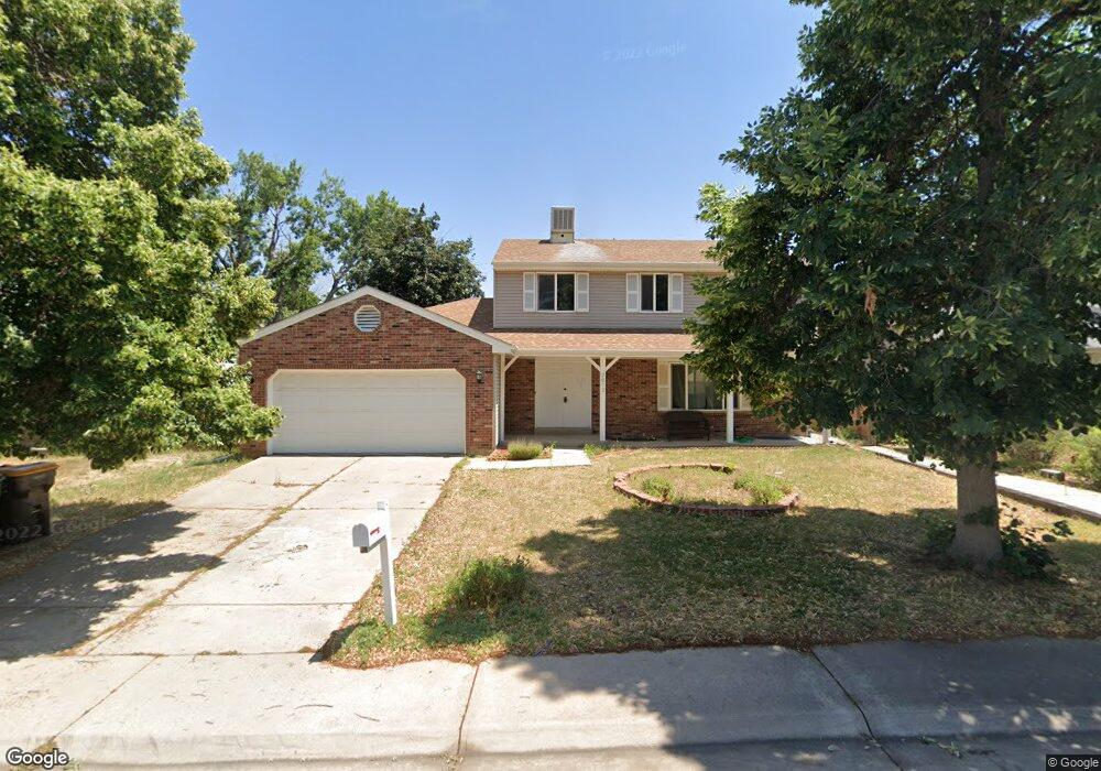 2072 S Eagle Ct, Aurora, CO 80014 - photo 1