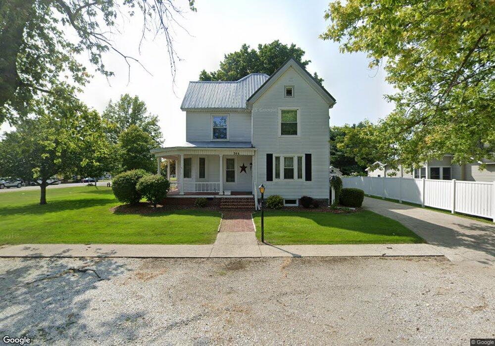 304 N Clinton St, Boswell, IN 47921 - photo 1