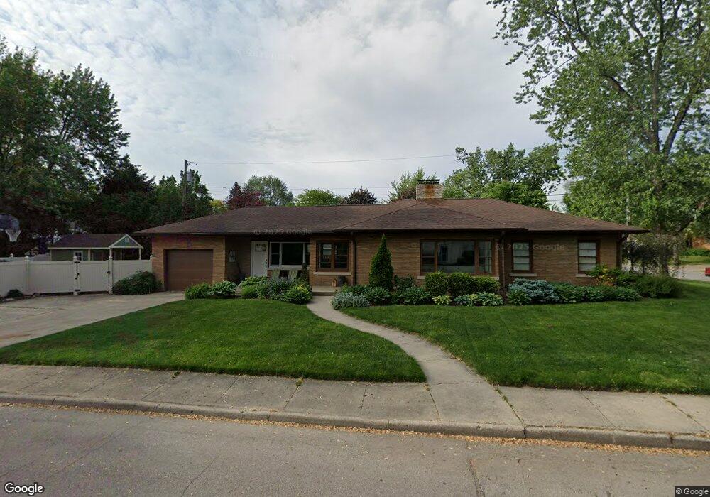 301 Broad Ave, Nappanee, IN 46550 - photo 1