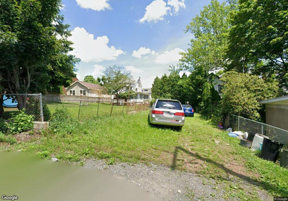 211 Lombard St, Tamaqua, PA 18252 - photo 1