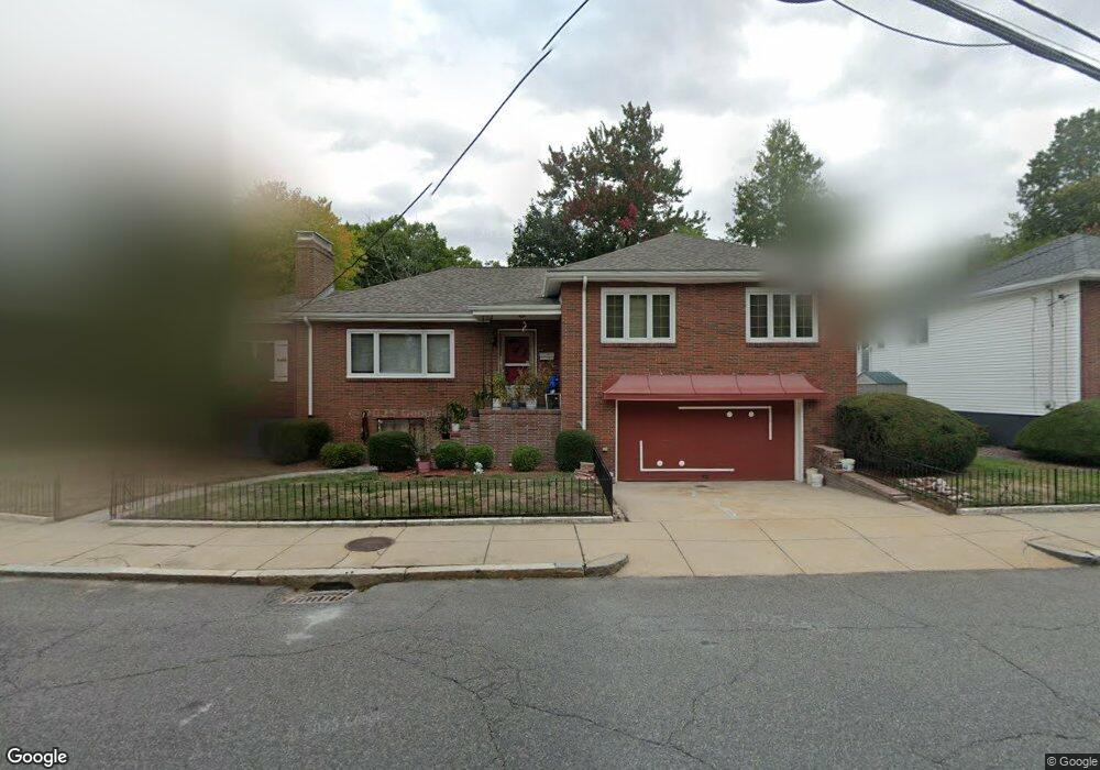 189 Hackensack Rd, Chestnut Hill, MA 02467 - photo 1