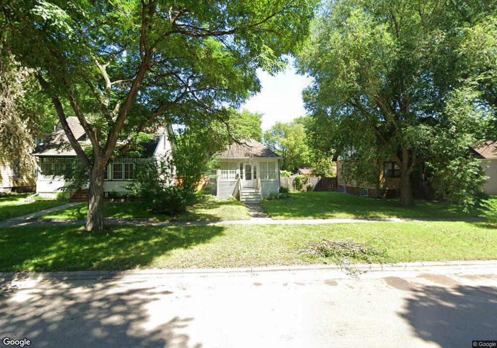 1015 8th Ave N, Fargo, ND 58102 - photo 1