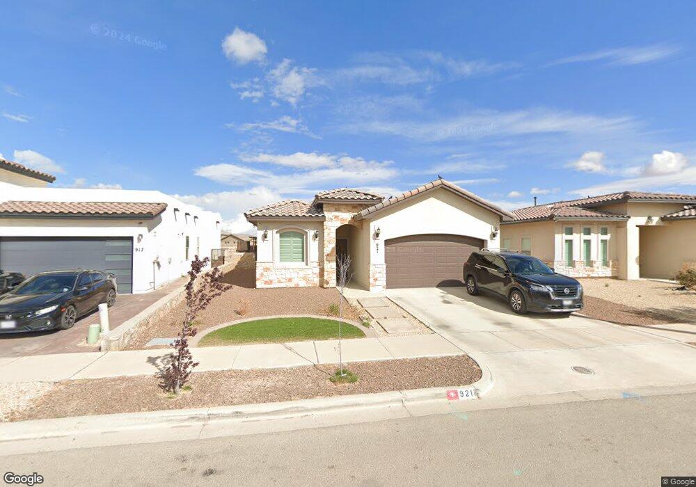 921 Clapham St, El Paso, TX 79928 - photo 1