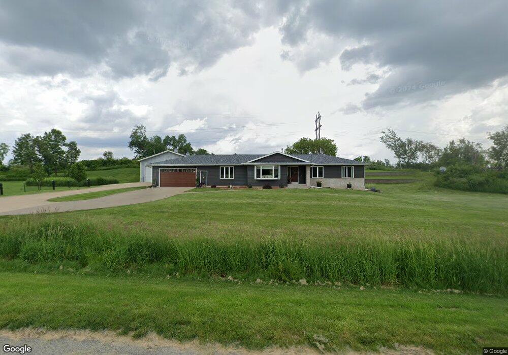 3093 S Park Ridge Rd, Marion, IA 52302 - photo 1