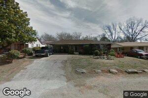 1007 N Meridian St, Waurika, OK 73573