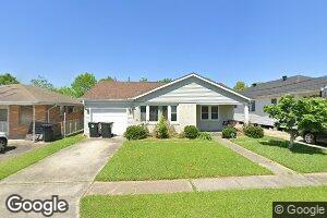 2016 W Beauregard St, Chalmette, LA 70043
