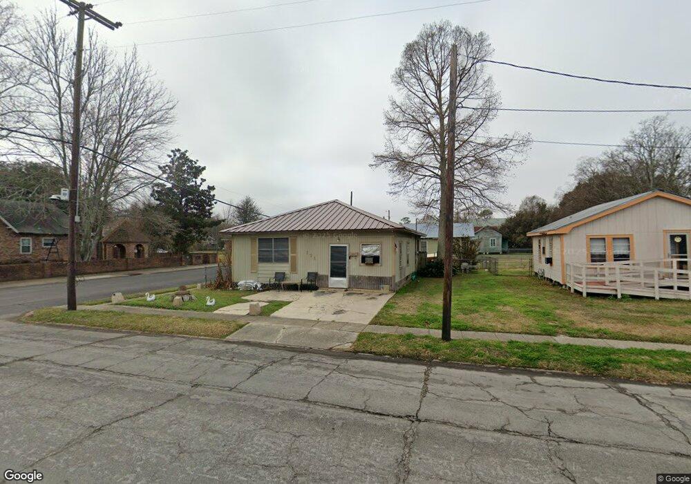 121 Robertson St, New Iberia, LA 70560 - photo 1