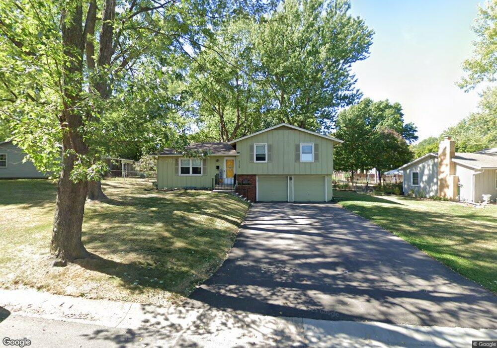 6728 Earnshaw St, Shawnee, KS 66216 - photo 1