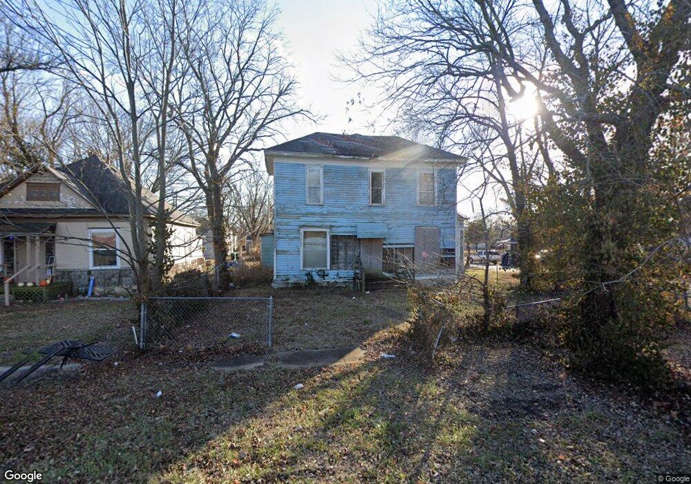 2430 Dirr Ave, Parsons, KS 67357 - photo 1