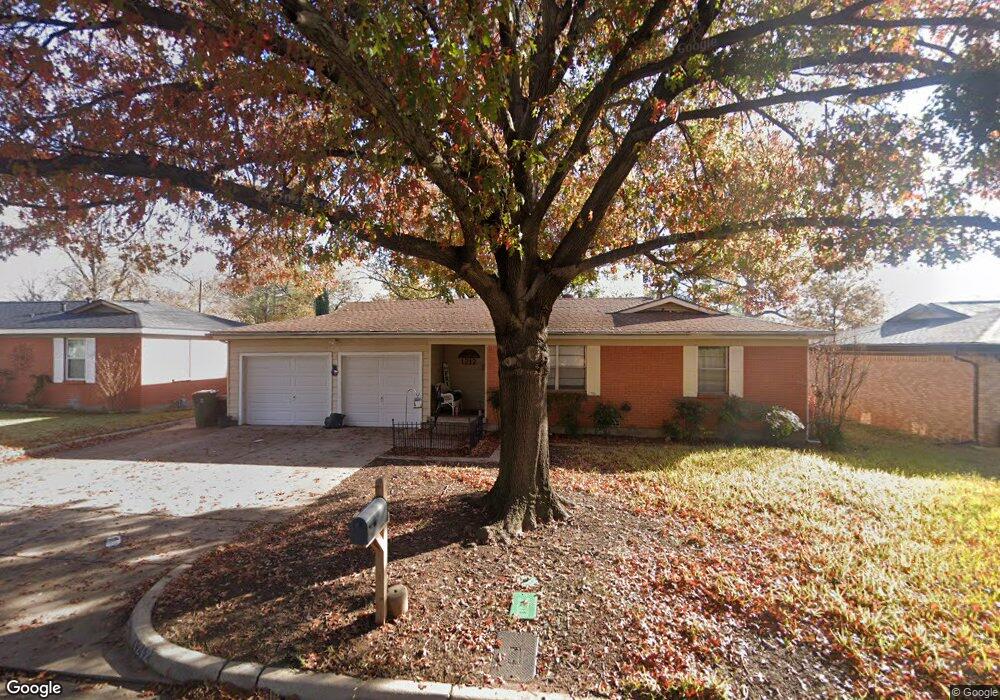 1212 Harrison Ln, Hurst, TX 76053 - photo 1