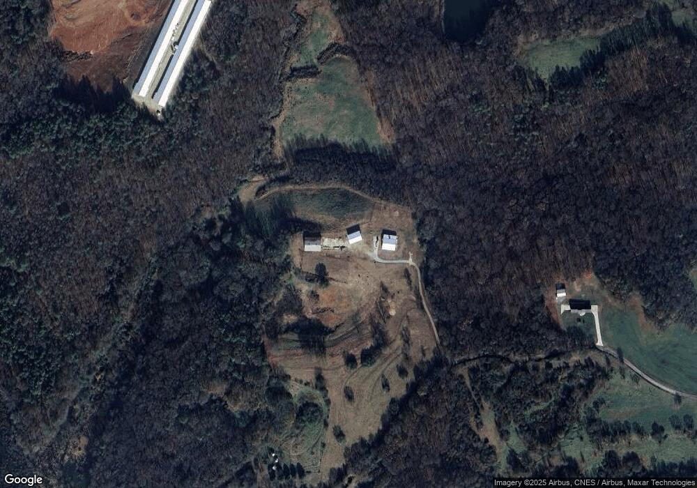 360 Stone Rd, Carnesville, GA 30521 - photo 1