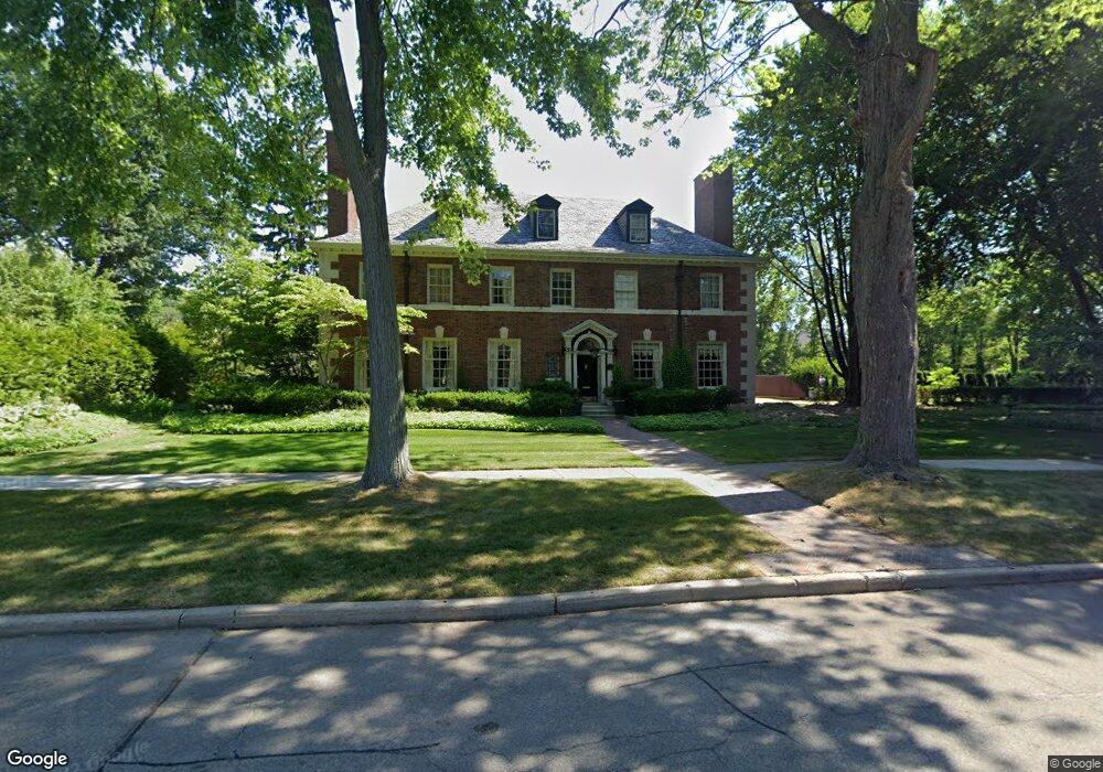 70 Vendome Rd, Grosse Pointe Farms, MI 48236 - photo 1