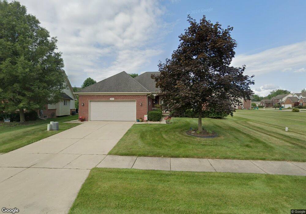 23074 Waterview Dr unit 77, New Boston, MI 48164 - photo 1