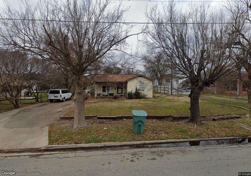 319 W Fairview St, Sherman, TX 75092 - photo 1