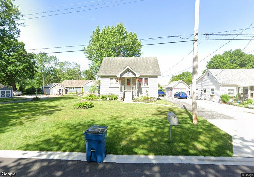 1606 Magnolia Ave, Dyer, IN 46311 - photo 1