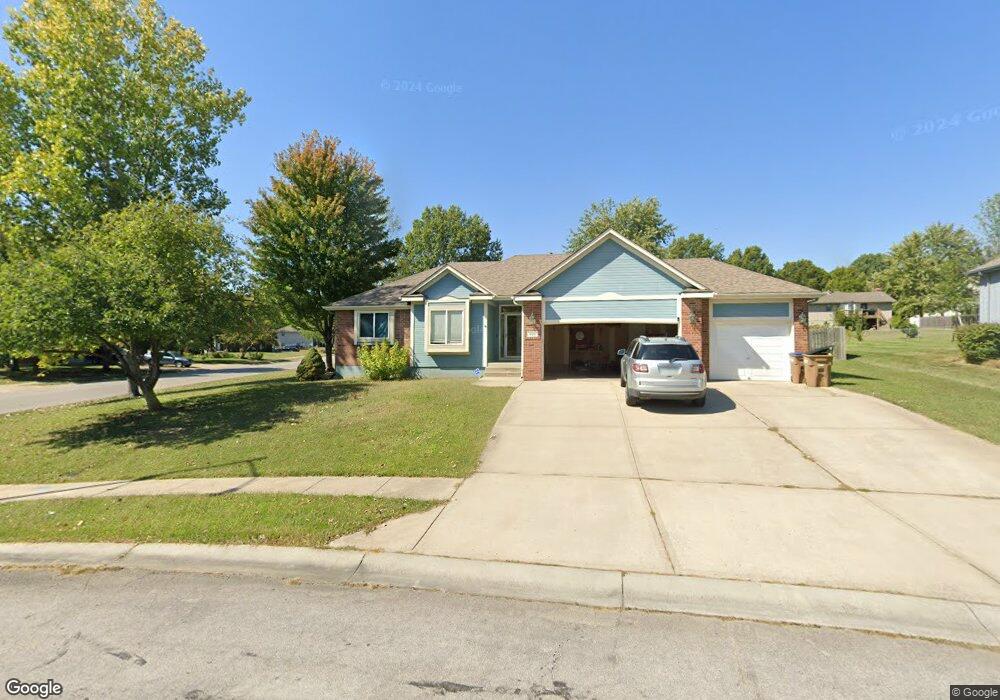 254 N Franklin St, Raymore, MO 64083 - photo 1