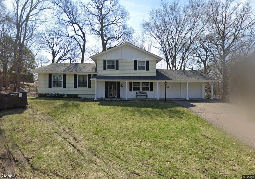 15607 Normandy Ln, Minnetonka, MN 55345 - photo 1