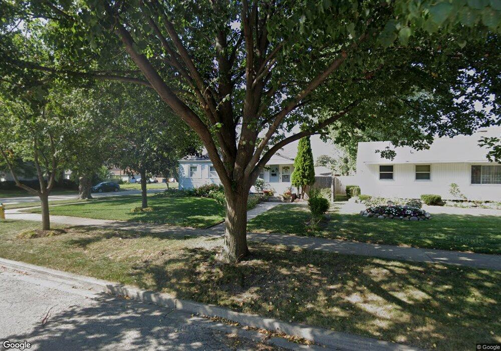 2318 Marshall Pkwy, Waukegan, IL 60085 - photo 1