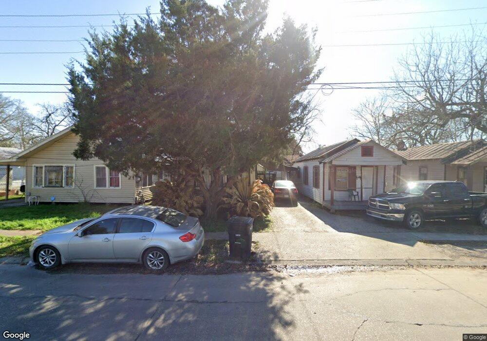 706 E Pershing St, New Iberia, LA 70560 - photo 1