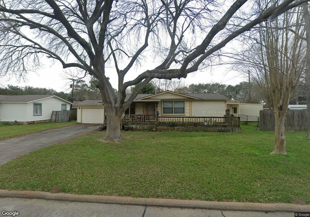 1616 Casa Ct, Alvin, TX 77511 - photo 1