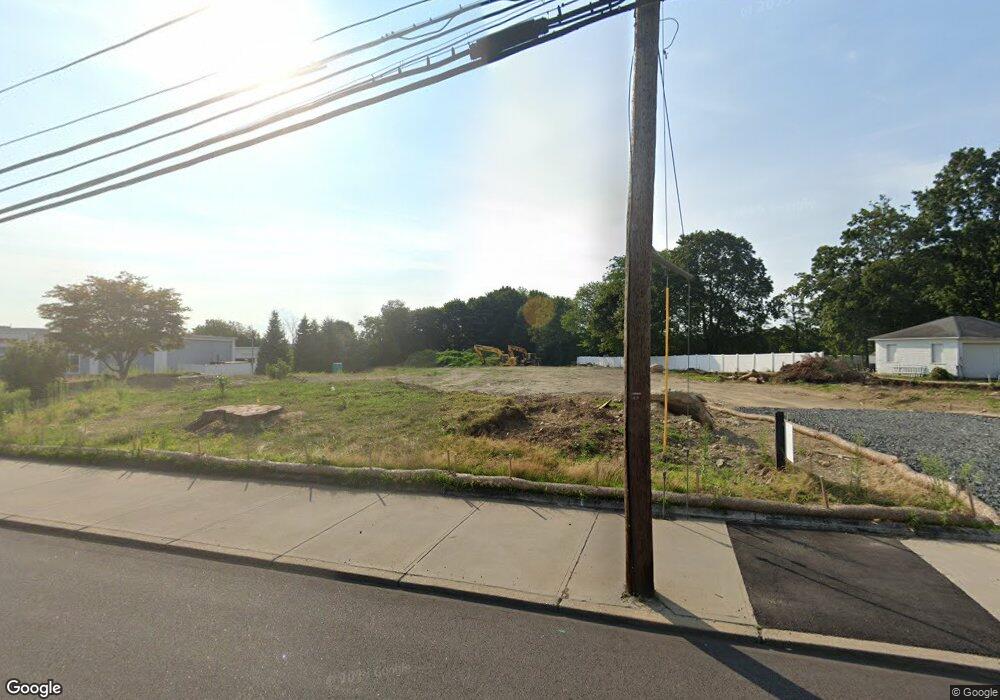 1067 Mendon Rd, Woonsocket, RI 02895 - photo 1