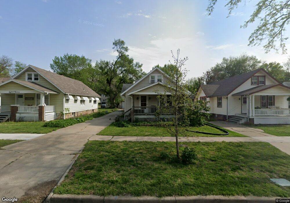 1815 SW 3rd St, Topeka, KS 66606 - photo 1