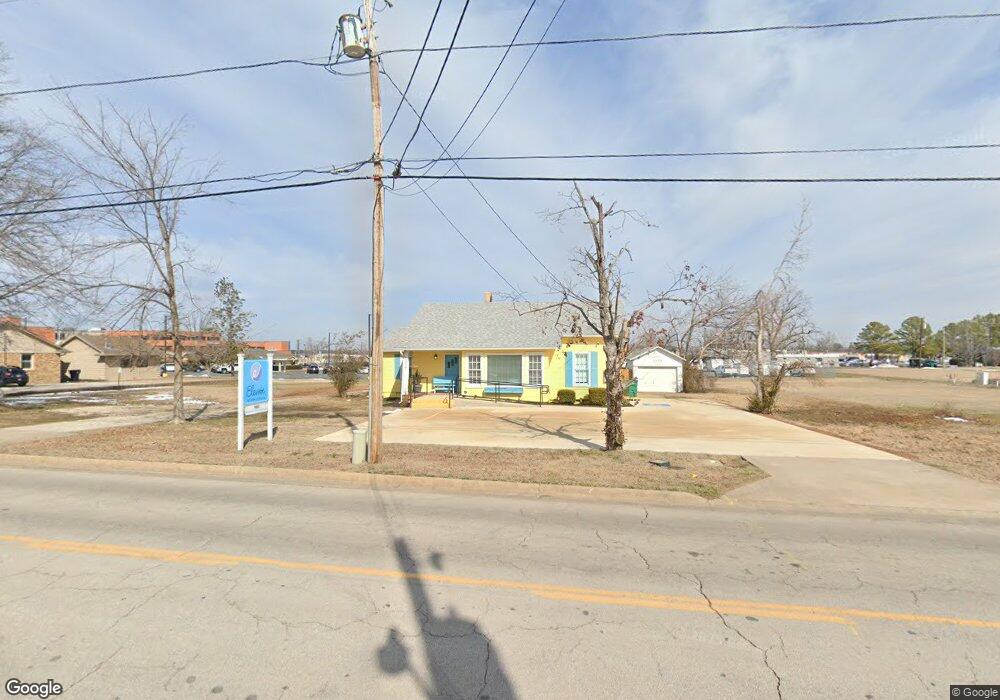 1117 W Poplar St, Rogers, AR 72756 - photo 1