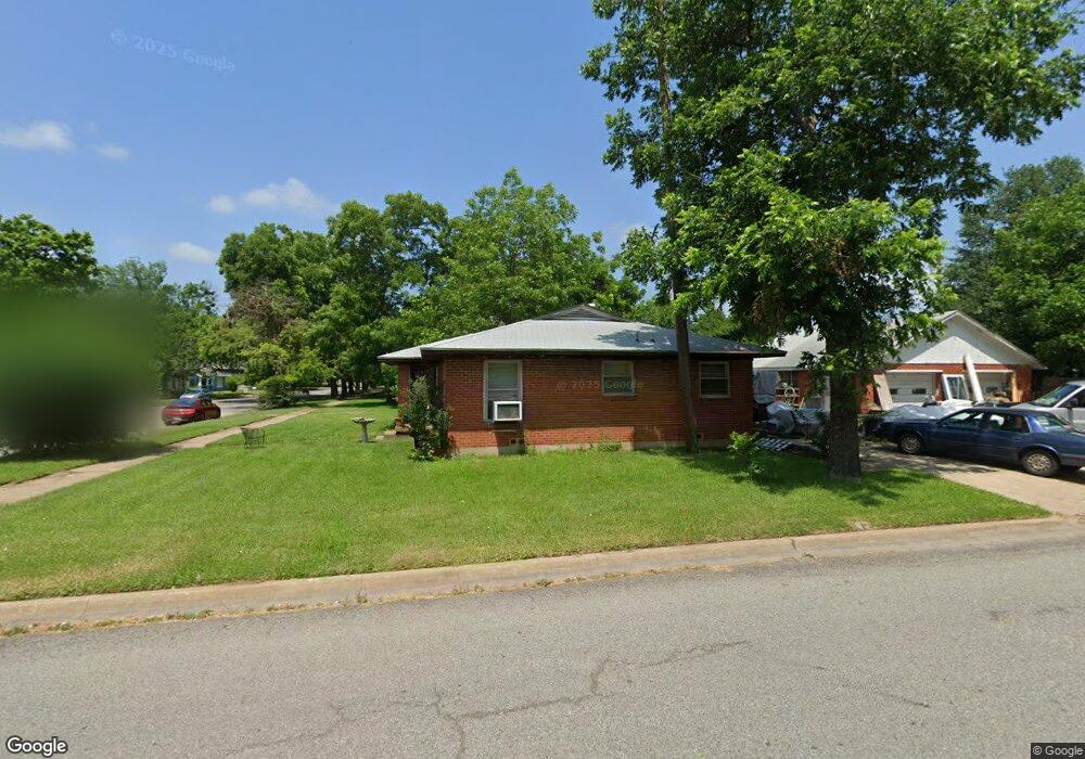 901 W Chestnut St, Denison, TX 75020 - photo 1