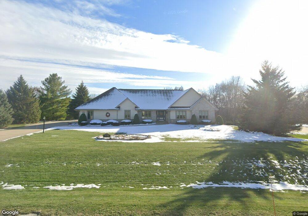 N53W27843 Hanover Hill Rd, Sussex, WI 53089 - photo 1