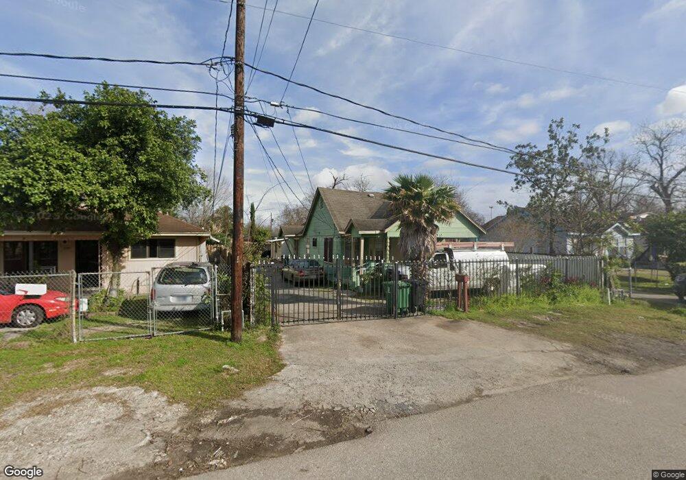 2909 King St, Houston, TX 77026 - photo 1