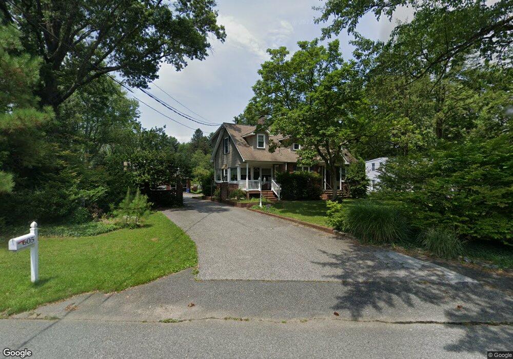 605 Wilson Rd, Wilmington, DE 19803 - photo 1