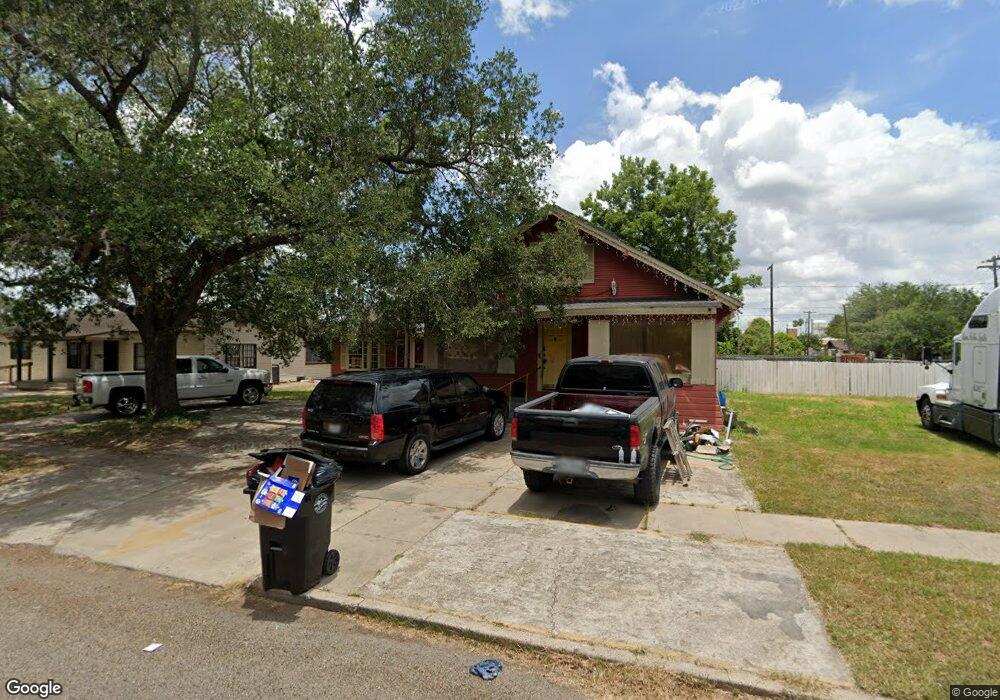 621 S Kansas Ave, Weslaco, TX 78596 - photo 1