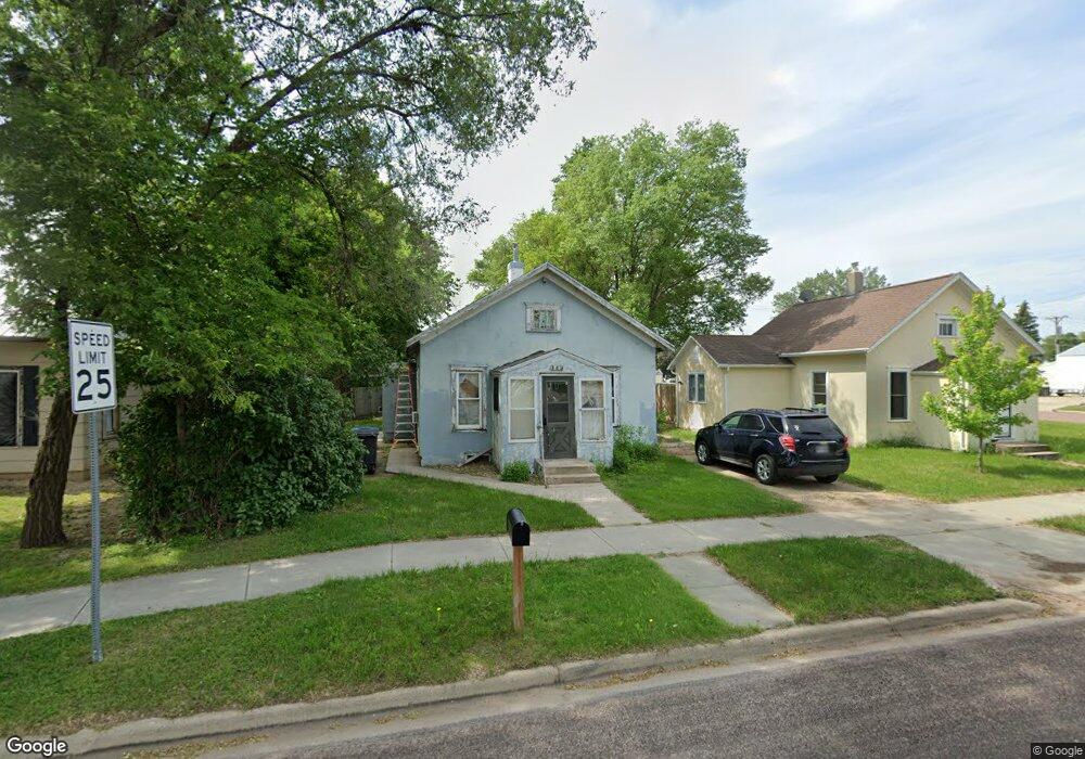 805 E 8th Ave, Mitchell, SD 57301 - photo 1