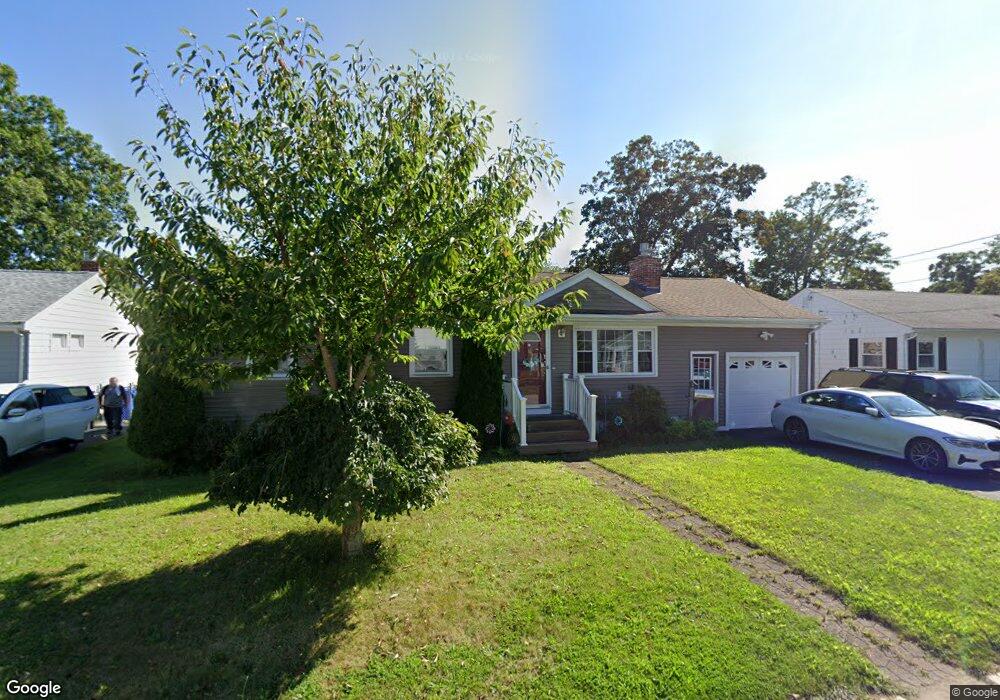 145 Circuit Dr, Riverside, RI 02915 - photo 1