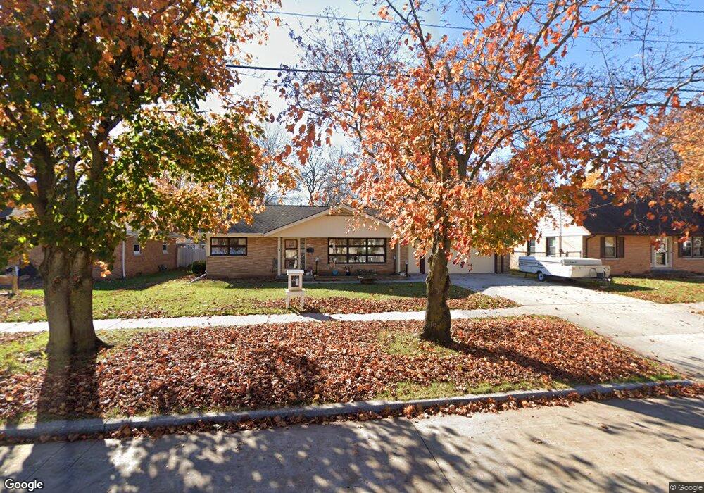 2139 Menasha Ave, Manitowoc, WI 54220 - photo 1