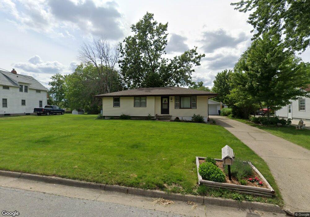 4030 E 27th St, Des Moines, IA 50317 - photo 1